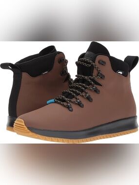 NWT Native boots